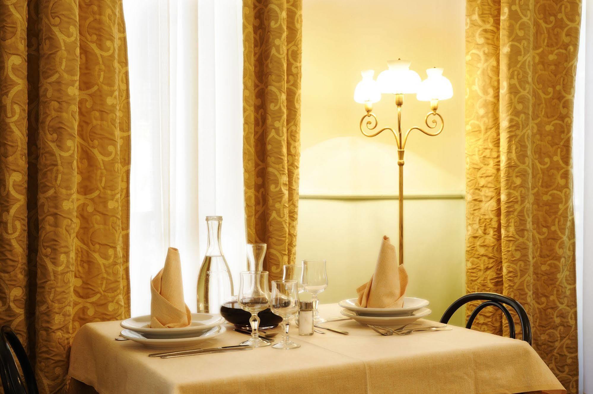 Hotel Alfieri Alassio Eksteriør billede